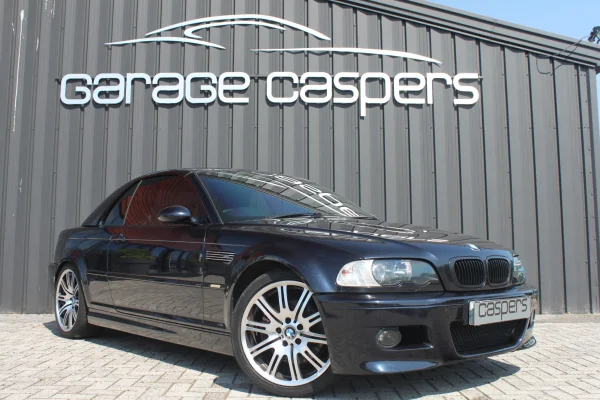 achtergrondafbeelding voor occasion BMW 3-serie e46 M3 cabrio SMG automaat uit 2002