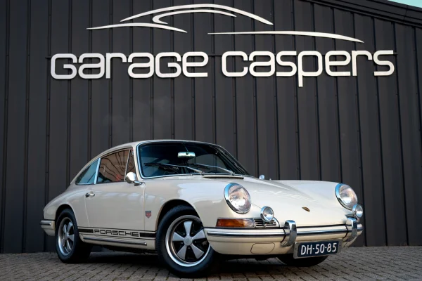 achtergrondafbeelding voor occasion Porsche 911 S Tribute uit 1967