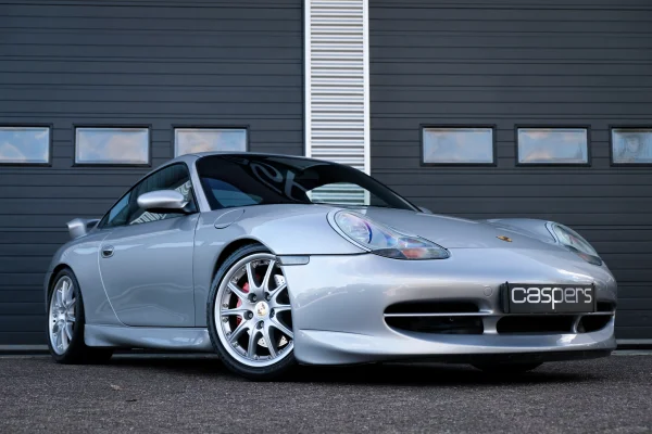 achtergrondafbeelding voor occasion Porsche 911 996 GT3 uit 1999