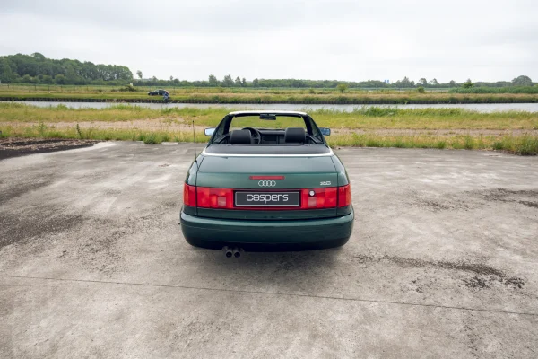 Afbeelding bij het verhaal over deze Audi Cabriolet uit 1998