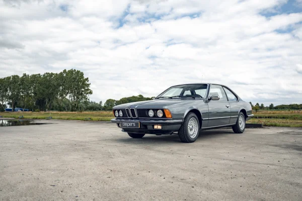 Afbeelding 2 bij het verhaal over deze BMW E24 635 CSi uit 1982