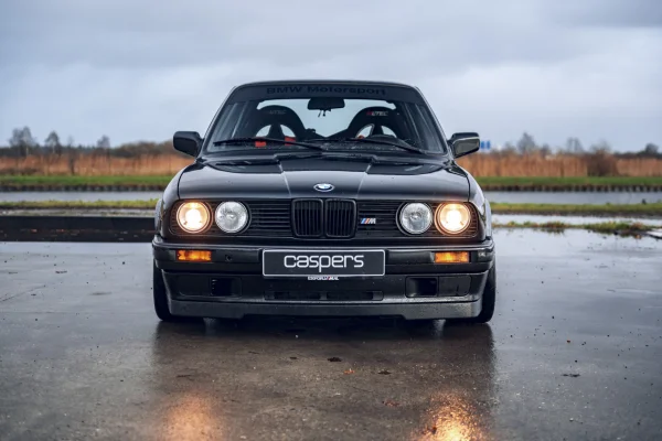 hoofdafbeelding voor BMW E30 325i uit 1987