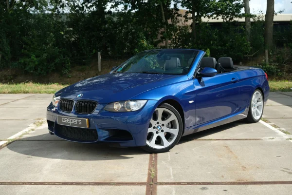hoofdafbeelding voor BMW 325i Cabrio uit 2010