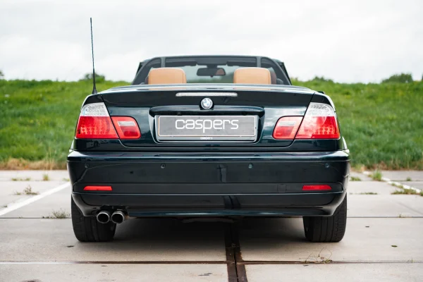 achtergrondafbeelding voor occasion BMW 330Ci Executive uit 2004