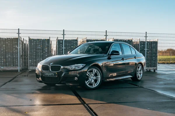 Afbeelding bij het verhaal over deze BMW 330e uit 2018