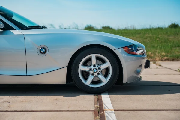 achtergrondafbeelding voor occasion BMW Z4 Roadster uit 2004