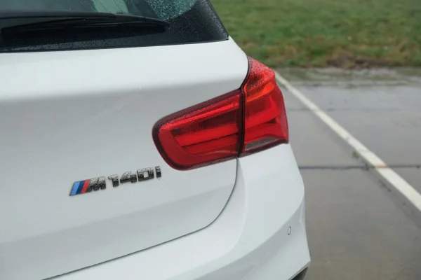 achtergrondafbeelding voor occasion BMW M140i High Executive uit 2018