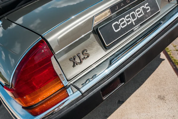 achtergrondafbeelding voor occasion Jaguar XJS 5.3 V12 Convertible uit 1988