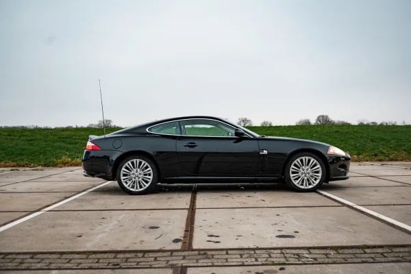 achtergrondafbeelding voor occasion Jaguar XK 4.2 V8 Coupé uit 2006