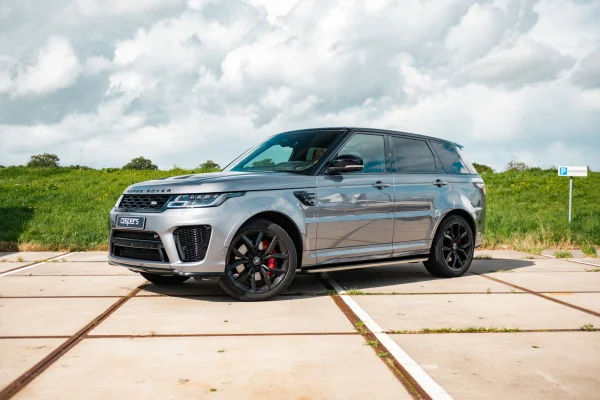 hoofdafbeelding voor Land Rover Range Rover Sport SVR uit 2019