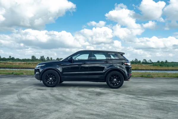 achtergrondafbeelding voor occasion Land Rover Range Rover Evoque 2.2 SD4 4WD Prestige uit 2014