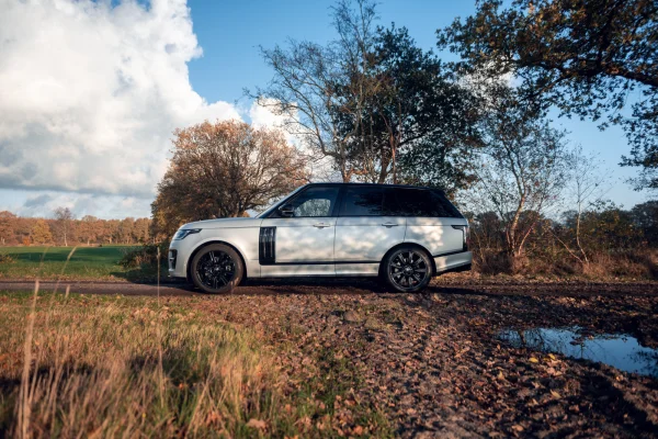 Afbeelding 3 bij het verhaal over deze Land Rover Range Rover uit 2020