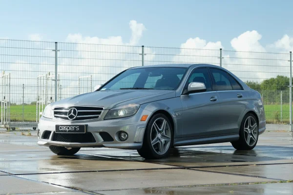 Afbeelding bij het verhaal over deze Mercedes-Benz C-klasse 63 AMG uit 2008