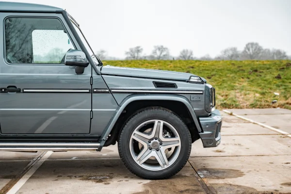 achtergrondafbeelding voor occasion Mercedes-Benz G55 AMG uit 2005