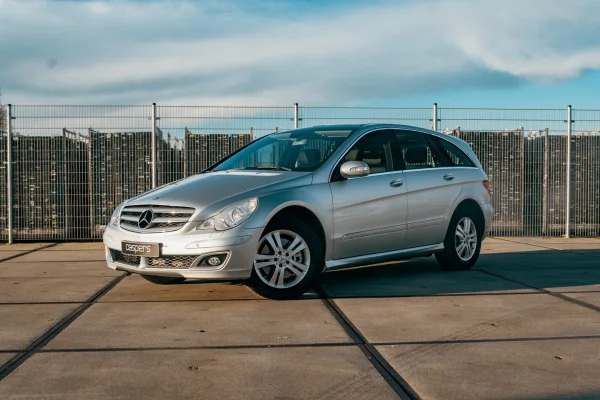 Afbeelding bij het verhaal over deze Mercedes-Benz R-Klasse uit 2007