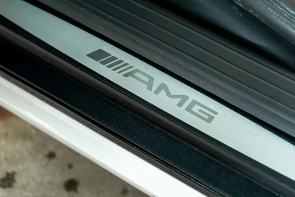 achtergrondafbeelding voor occasion Mercedes-Benz SL 55 AMG uit 2003