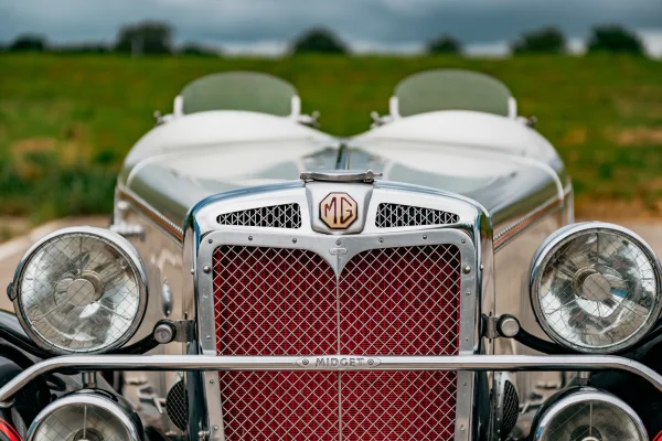 achtergrondafbeelding voor occasion MG TD Roadster uit 1953