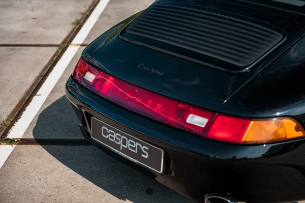 achtergrondafbeelding voor occasion Porsche 993 Targa uit 1997