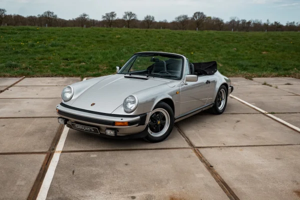 hoofdafbeelding voor Porsche 911 uit 1983