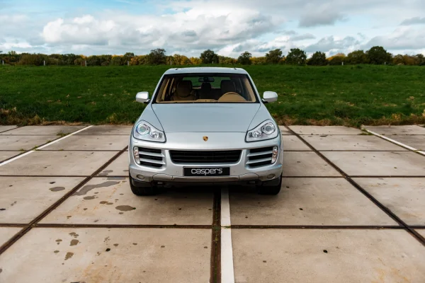 achtergrondafbeelding voor occasion Porsche Cayenne 4.8 S uit 2007